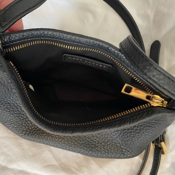 Marc Jacobs Small Crossbody - Picture 3 of 4